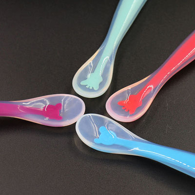 BPA Free Silicone Rubber Supplies Łyżka do karmienia miękka dla noworodka